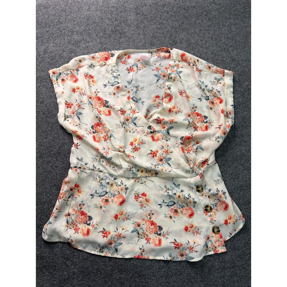 No Boundaries XXL Cross Over Top with Button Details.